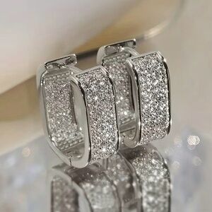 Women Fashion Silver Bling-Bling Shiny Synthetic Zirconia Square Stud Earrings